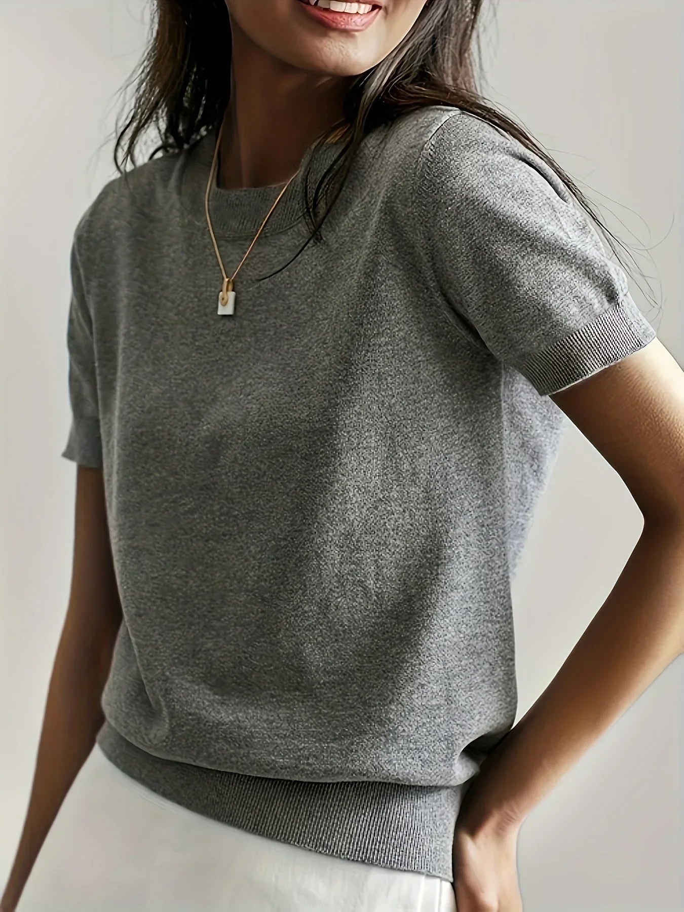 Women's Knitted Top with Short Sleeves and Round Neck