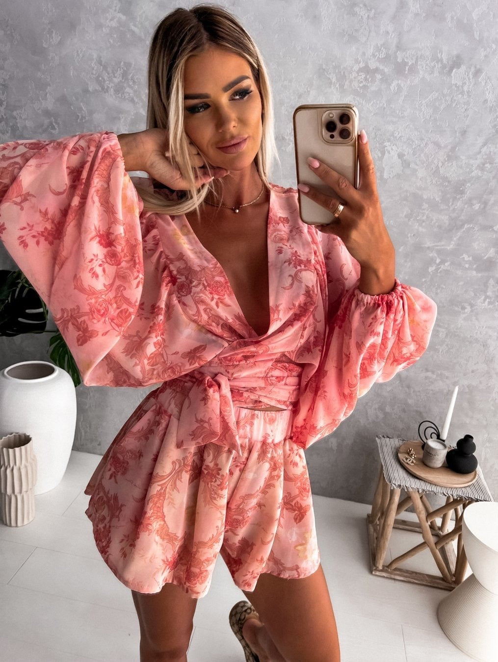 Women's Loungewear V-Neck Balloon Sleeve Short Set