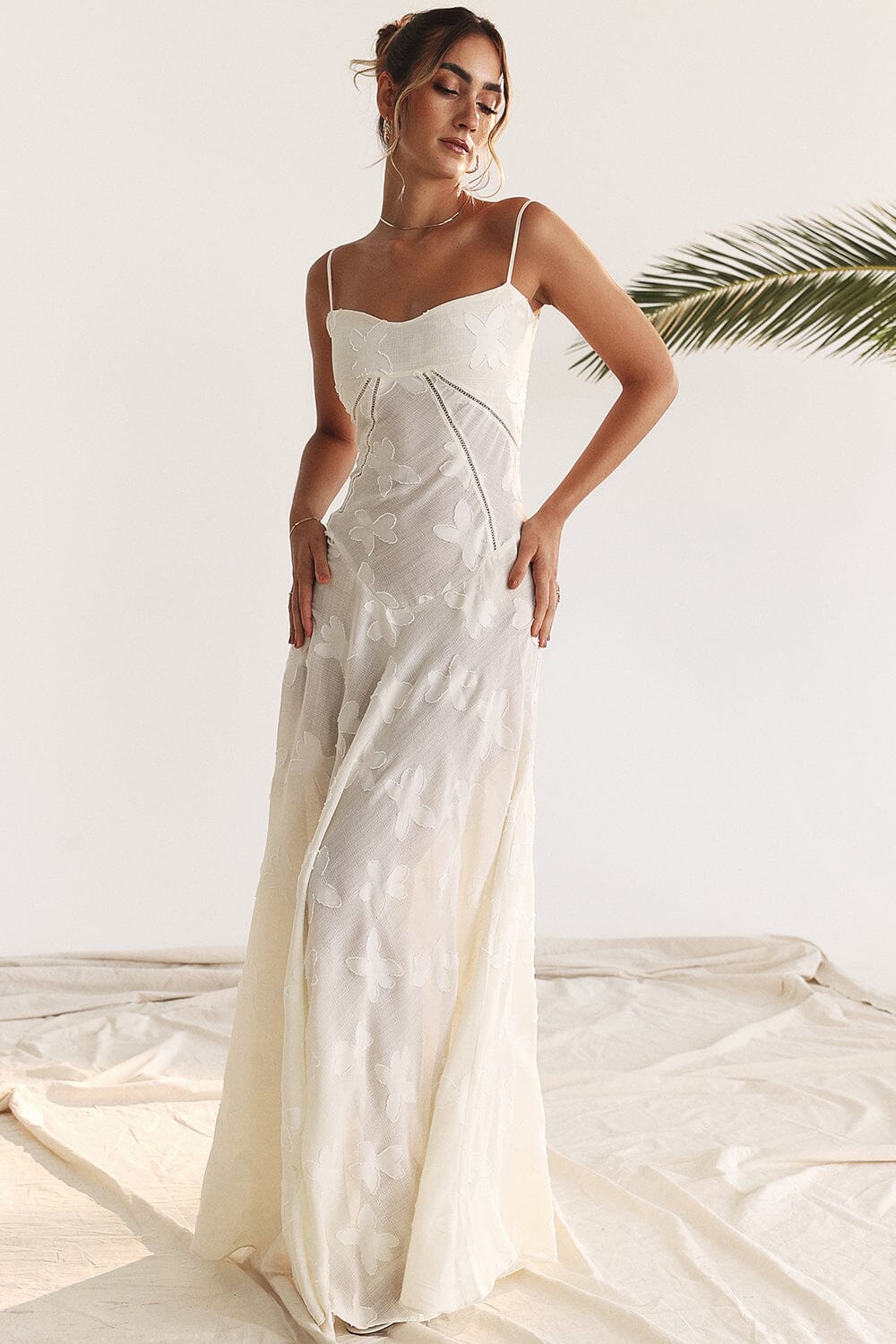 Women's Maxi Dress with Defined Waist for Summer