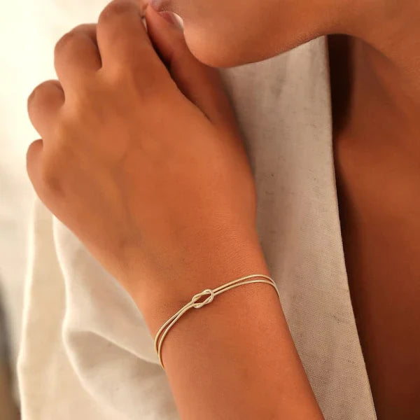 Women's Minimalist Gold-Colored Bracelet