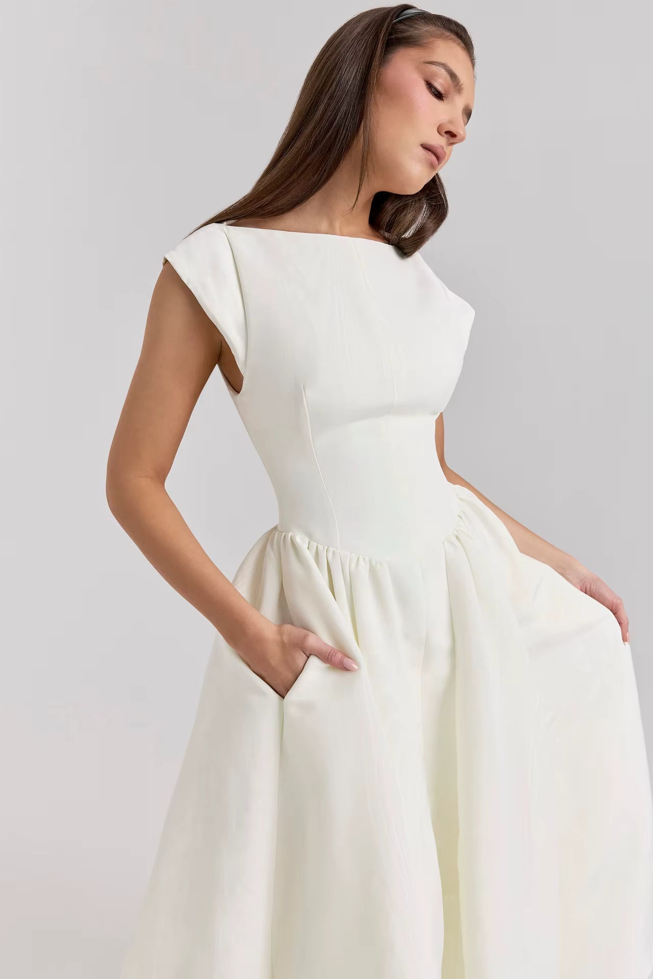Women's Structured Midi Dress with Elegant Tailored Fit