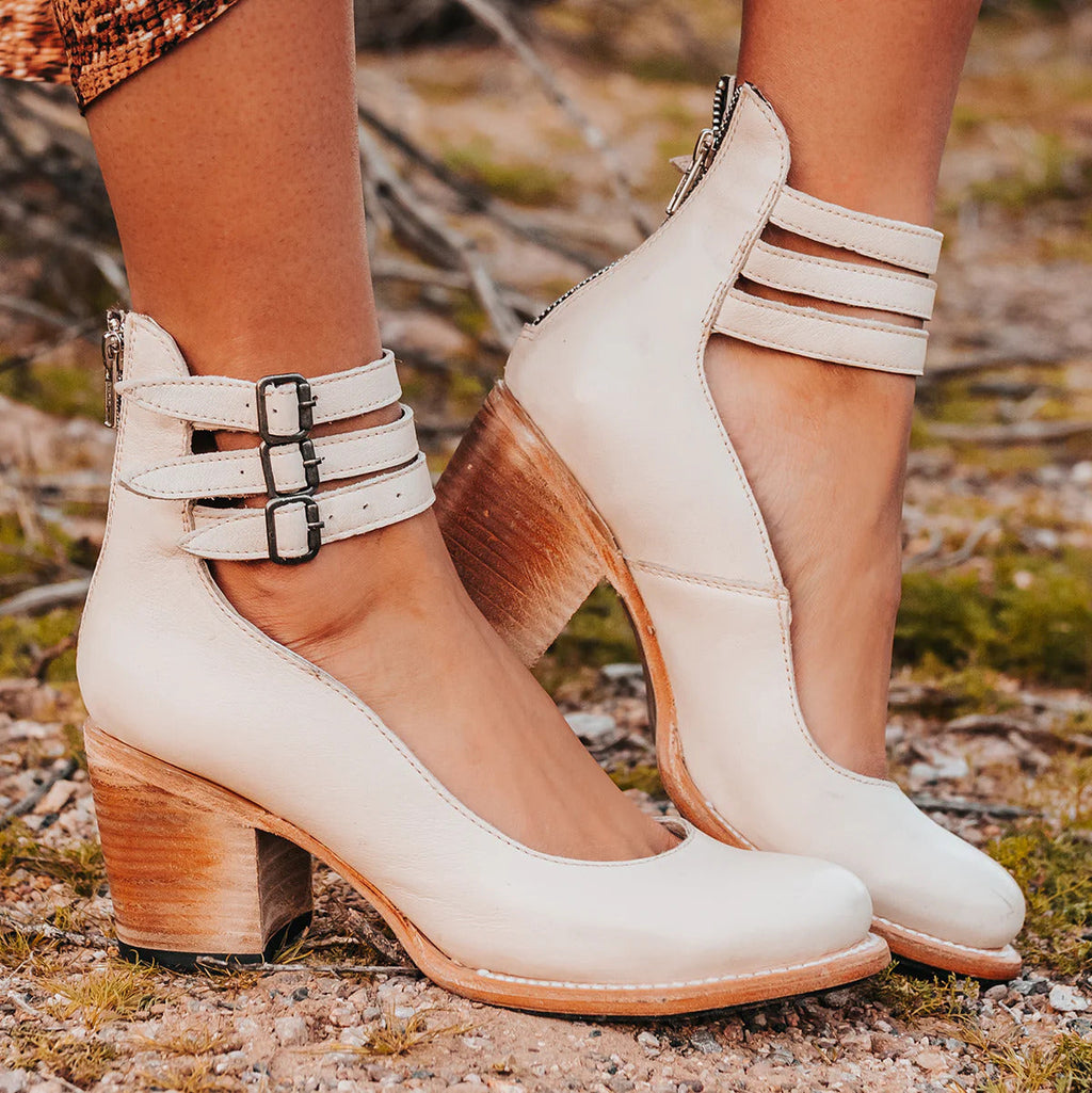 Women's Vintage Style Pumps