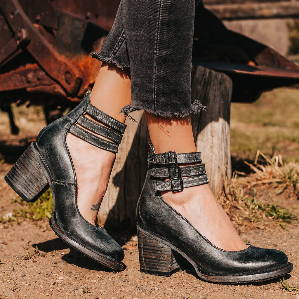 Women's Vintage Style Pumps