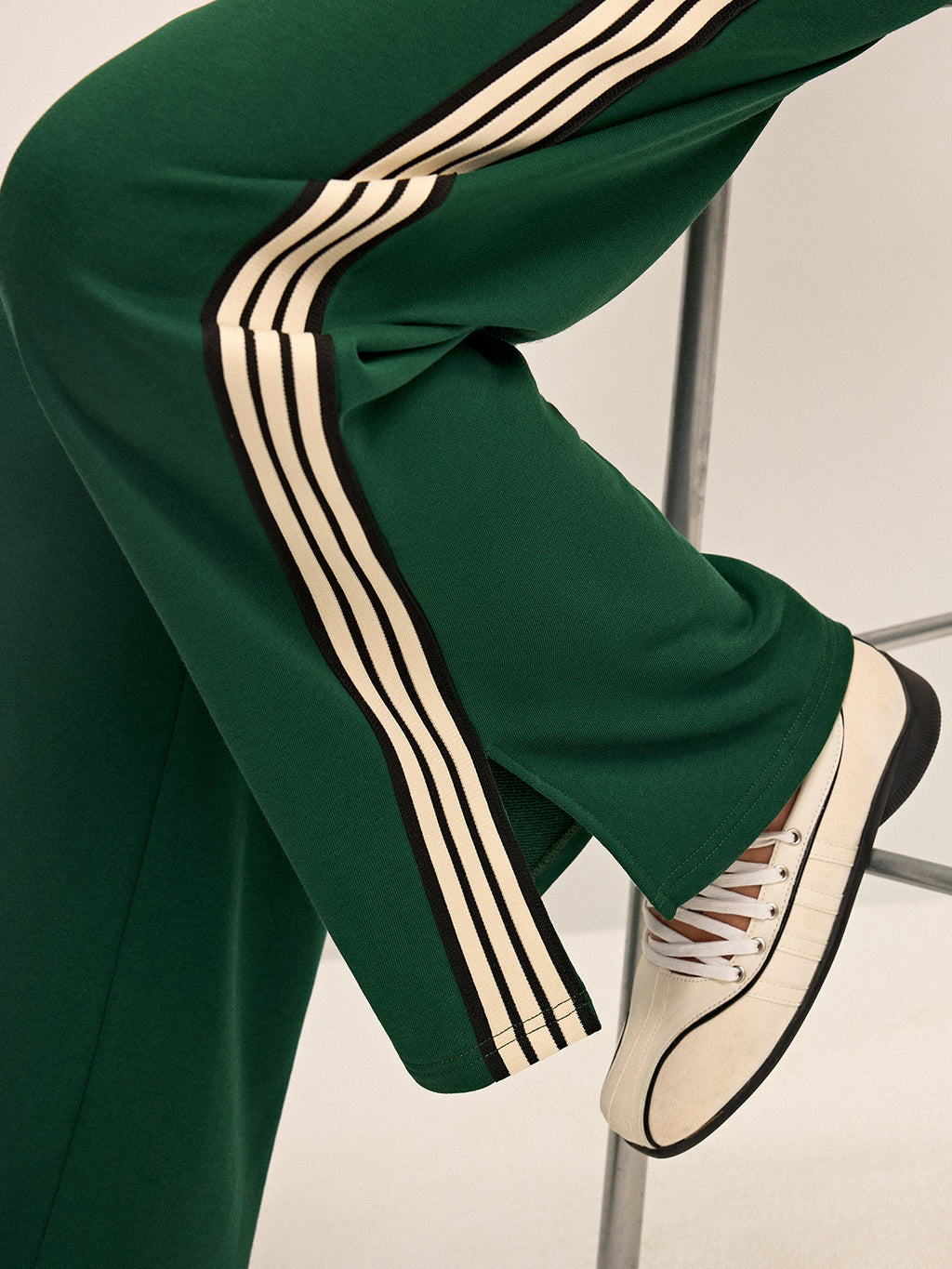 Women's Wide Leg Joggers with Elastic Waist